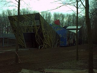 aanzicht op de biotopia in aanbouw